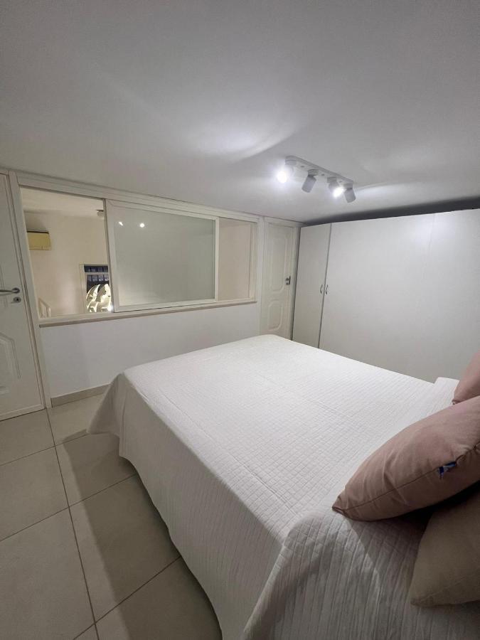 Life House Apartment Наполи Екстериор снимка